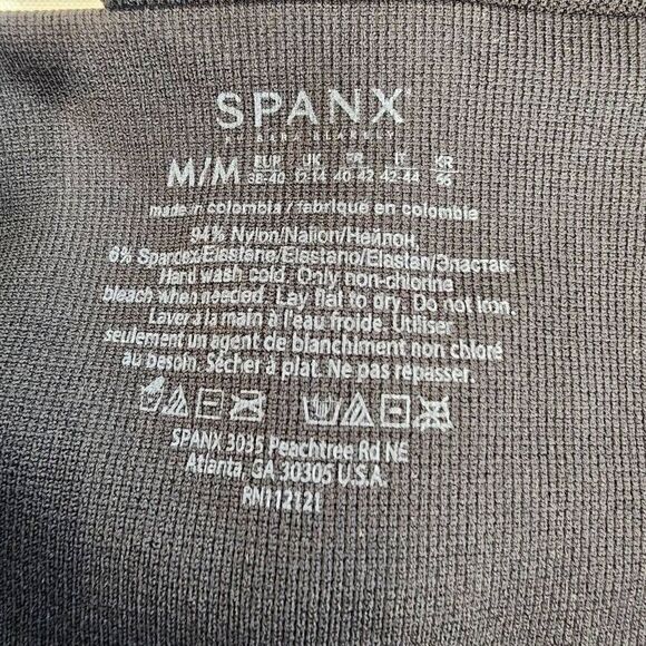 Spanx Look At Me Know Black Leggings Size Medium H9 - Picture 8 of 9